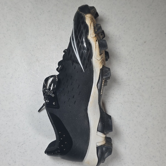 Nike Black and White Athletic Cleats Size 3Y - Picture 6 of 9